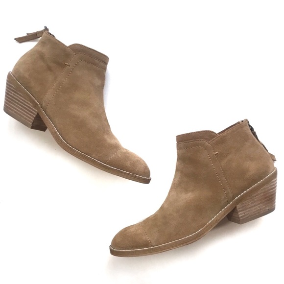 Splendid Shoes - Splendid Dale Suede Zipper Ankle Booties In Oat